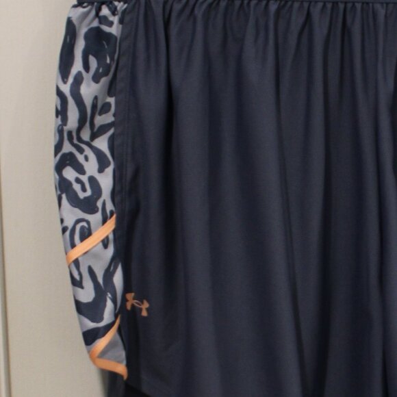 Under Armour (UA) | Women's | Loose Play Up 2.0 Print Shorts | Blue | 2X - Picture 2 of 5